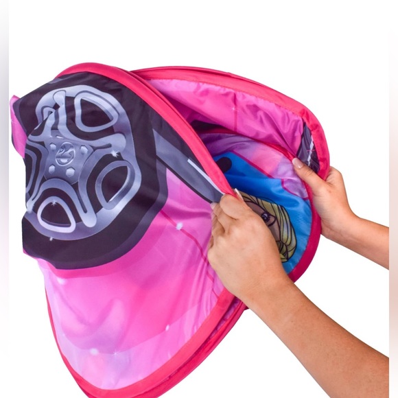 Used Once Barbie Convertible Pop Up With Musical Key Fob (Unopened Unused) - Picture 9 of 9